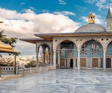Topkapı Palace Museum: Guided Tour with Harem Section